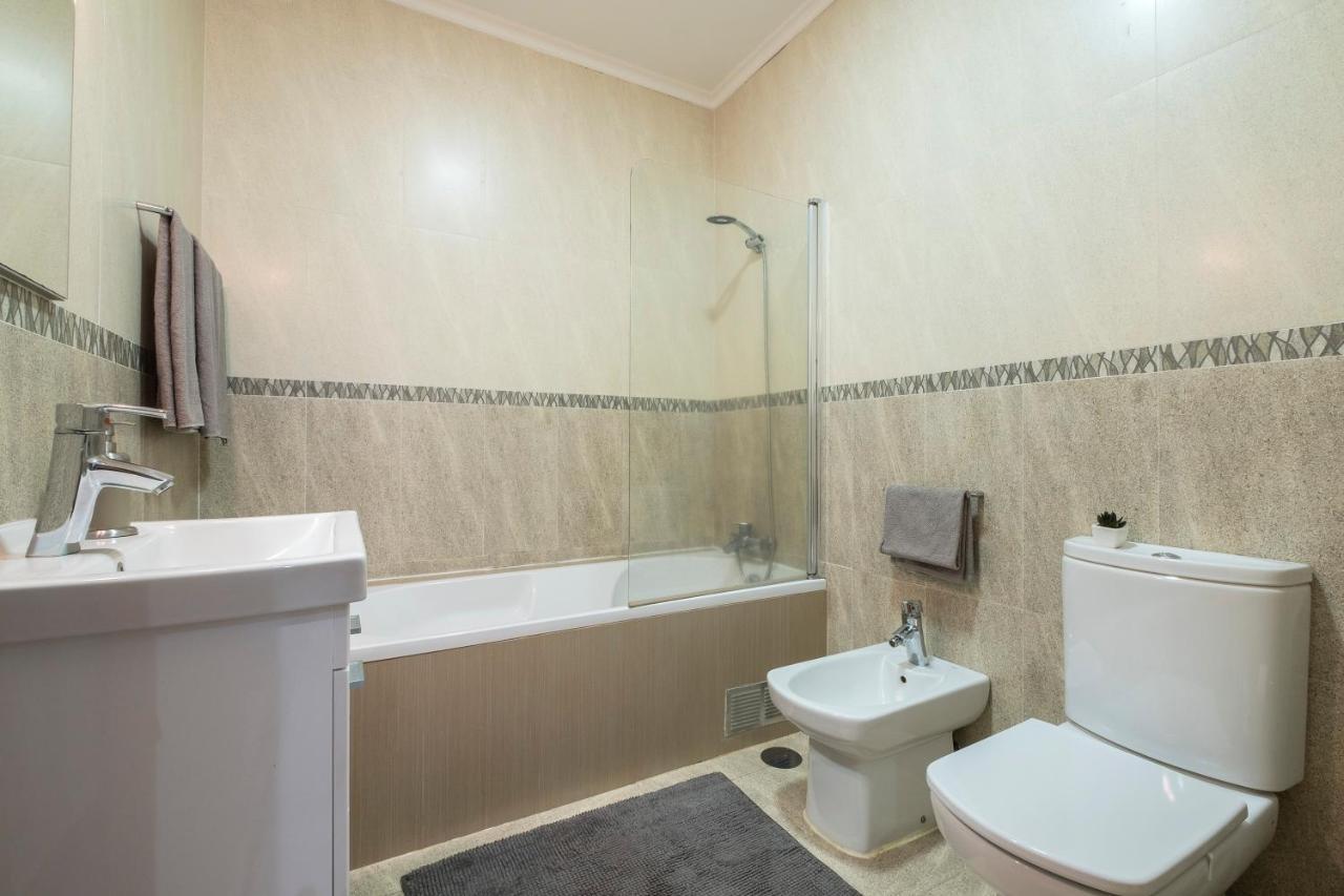 Paim Apartments Ponta Delgada  Bagian luar foto