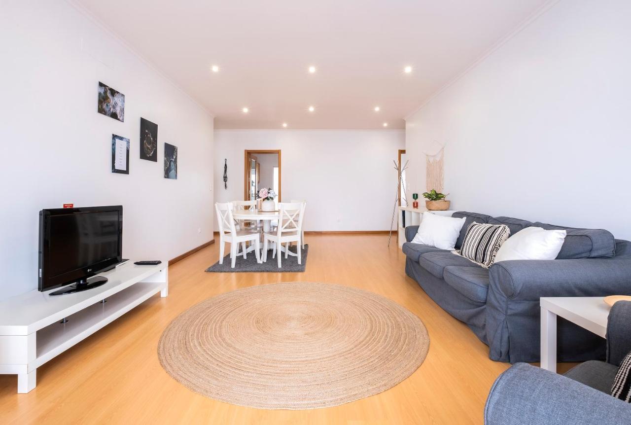 Paim Apartments Ponta Delgada  Bagian luar foto