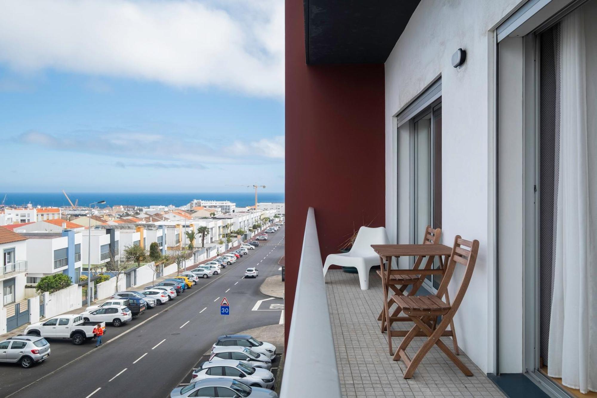 Paim Apartments Ponta Delgada  Bagian luar foto